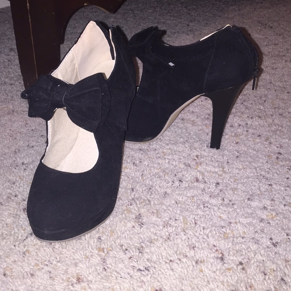 Black heels